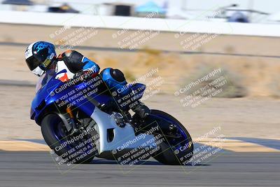 media/Jan-08-2022-SoCal Trackdays (Sat) [[1ec2777125]]/Turn 14 Outside (1050am)/